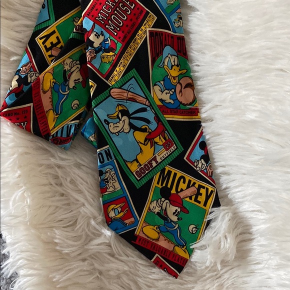 Vintage Disney Character Comic Print Tie - Picture 1 of 5